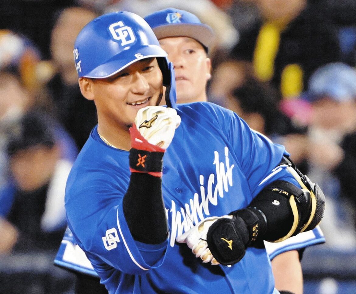 今季限りでの現役引退を決めた中日・中田翔