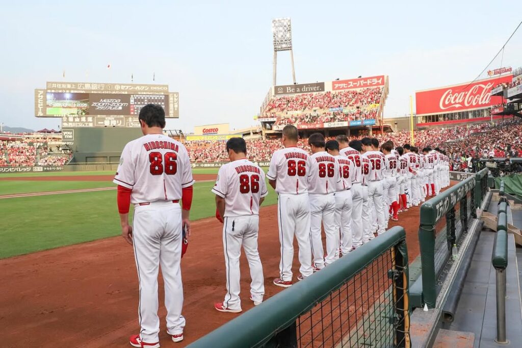 「こころの復興ですね」広島・新井貴浩監督、ピースナイター2025で慰霊の意を表し恒久平和を願う！ | 話題の投稿 | スポーツブル (スポブル)