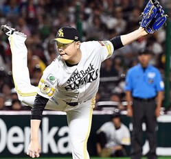 8回、2番手で登板した松本裕(撮影・穴井友梨)