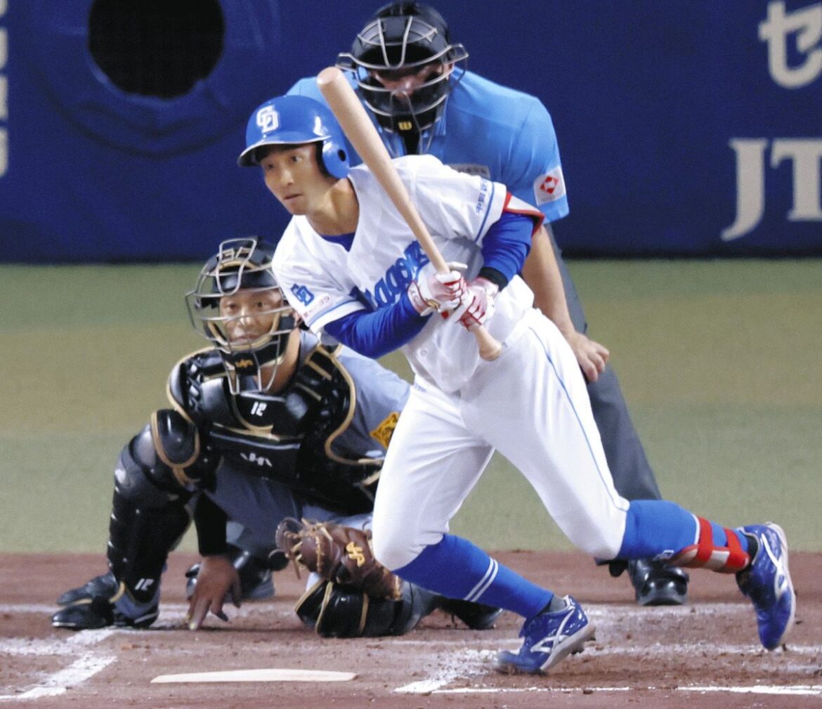 中日・田中幹也「何とかしたかった」3回、バント決められず追い込まれてから勝ち越し打:中日スポーツ・東京中日スポーツ – 中日新聞Web 3回裏無死二塁、田中が勝ち越しの中前打を放つ