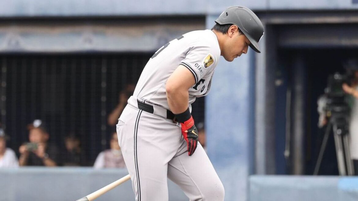 G岡本が途中交代 アクシデントか - Yahoo!ニュース