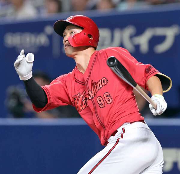 広島・中村奨成 プロ初先頭打者本塁打 盛、秋山らと併用「とにかく結果を出したい。隙を見せずにやっていきたい」 – au Webポータル 広島・中村奨成 プロ初先頭打者本塁打 盛、秋山らと併用「とにかく結果を出したい。隙を見せずにやっていきたい」 - au Webポータル