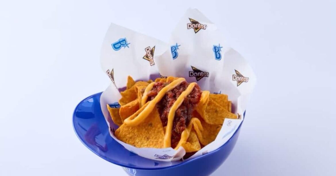 「ドリトス」「横浜DeNAベイスターズ」のオフィシャルコラボフードに新バリエーションが登場！『ドリトス ベイスターズナチョスHOT Ver.』2025年8月26日(火)から横浜スタジアムで期間限定発売 - 産経ニュース