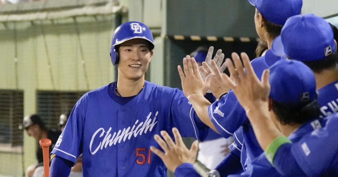 プロ野球:中日、13年ぶりCSへ正念場 打って走って30歳・上林誠知が奮戦 - 日本経済新聞