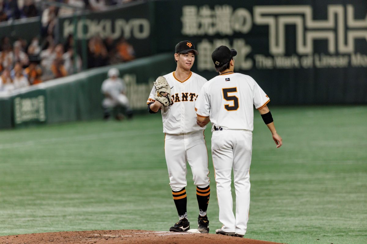 プレゼントする席から弊社カメラマンが撮影した写真　©️Kiichi Matsumoto