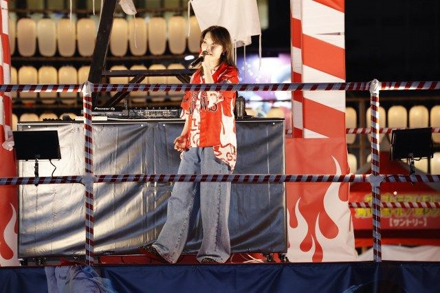 家入レオ、『鷹祭 SUMMER BOOST 後夜祭』で歌唱 5連勝で福岡の街が大盛り上がり | | ORICON NEWS 家入レオ、『鷹祭 SUMMER BOOST 後夜祭』で歌唱 5連勝で福岡の街が大盛り上がり | | ORICON NEWS