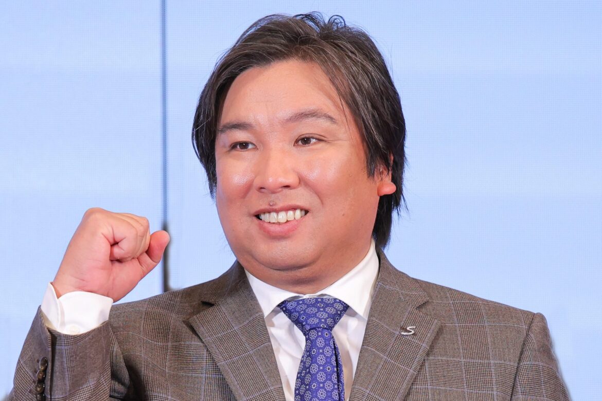 元ロッテ・里崎智也を褒めるはずの番組で想定外ハプニング スタッフが思わずカンペ出す事態に… – Sirabee 元ロッテ・里崎智也を褒めるはずの番組で想定外ハプニング スタッフが思わずカンペ出す事態に… – Sirabee