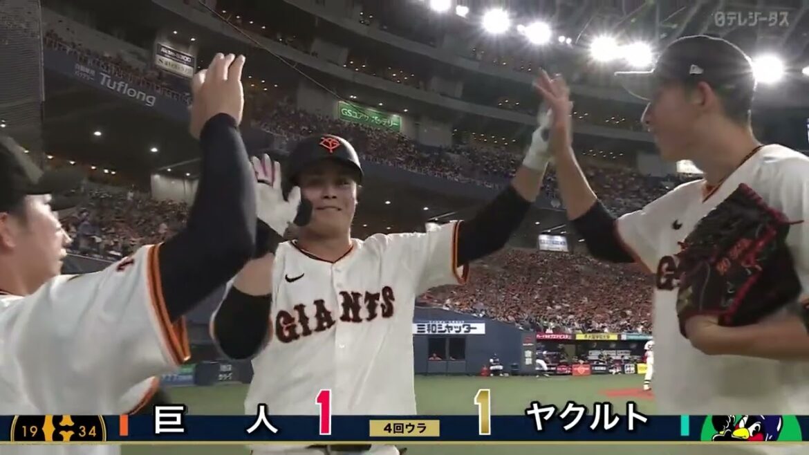 【礼都がライトへ放つ】中山礼都 特大の第6号同点ソロHR 【礼都がライトへ放つ】中山礼都 特大の第6号同点ソロHR