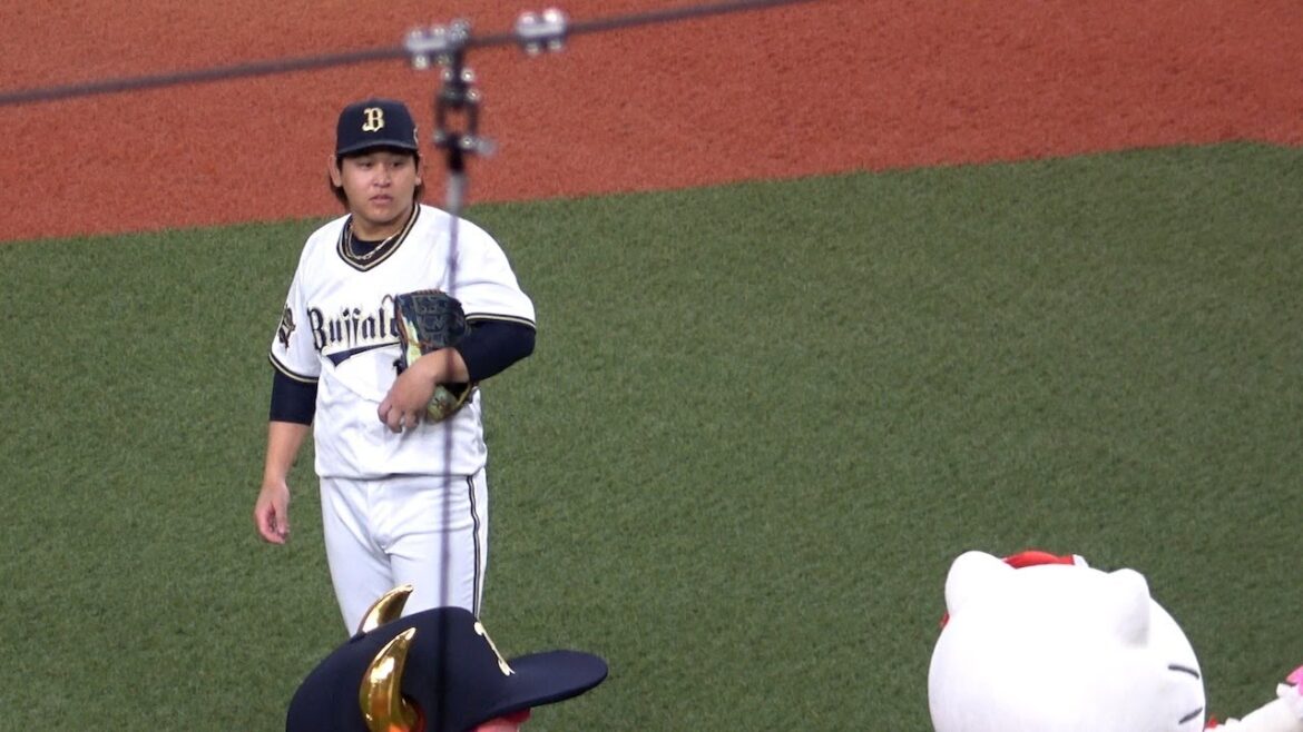 キティちゃんの「プレイボール！」に宮城がこの表情w