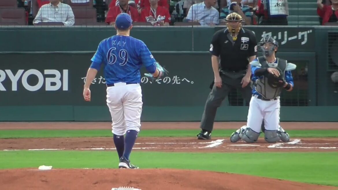 2025年9月2日 広島東洋戦 アンソニー・ケイ 投手の準備投球（イニング中外）