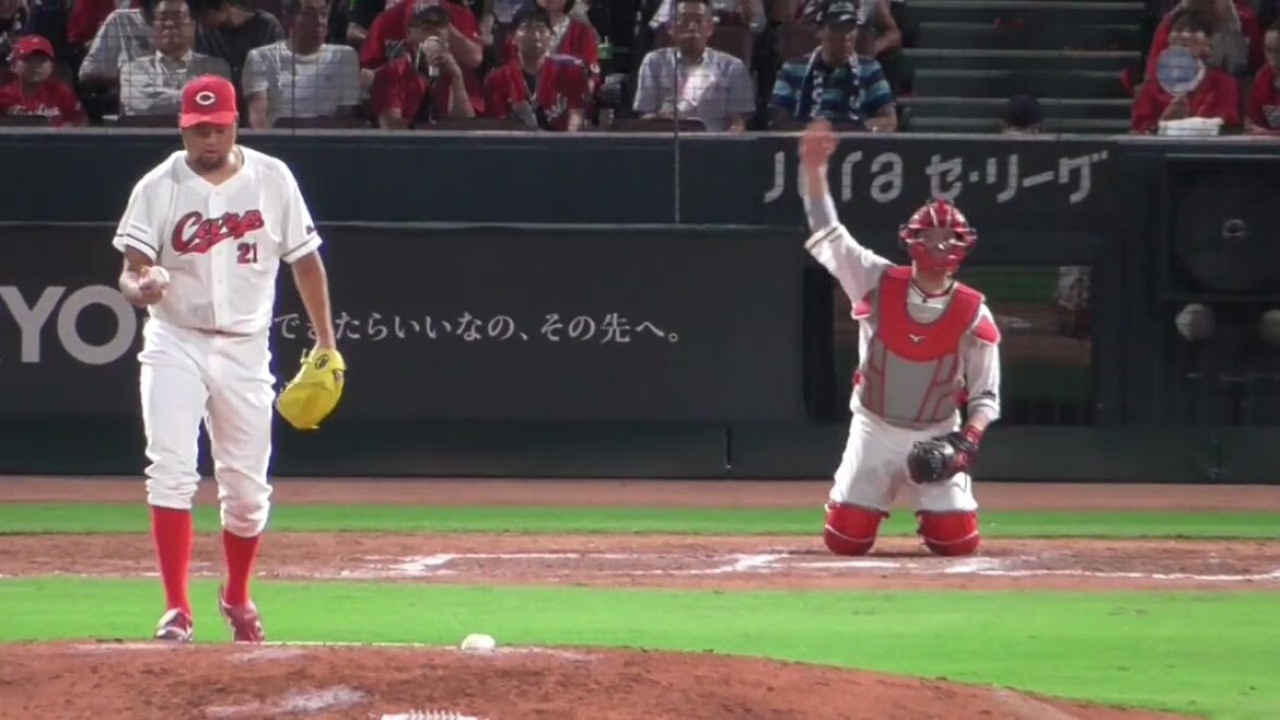 2025年9月2日 広島東洋・中崎 翔太 投手の準備投球（イニング中外）