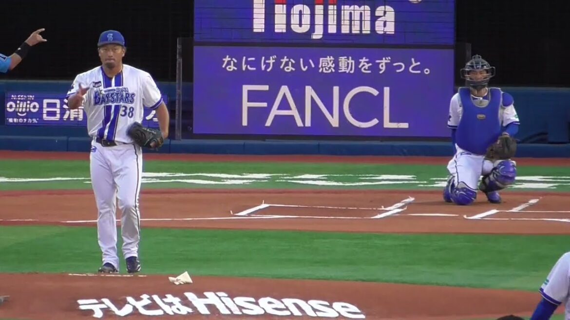 2025年8月28日 阪神戦・森 唯斗 投手の準備投球（ボールデッド中）