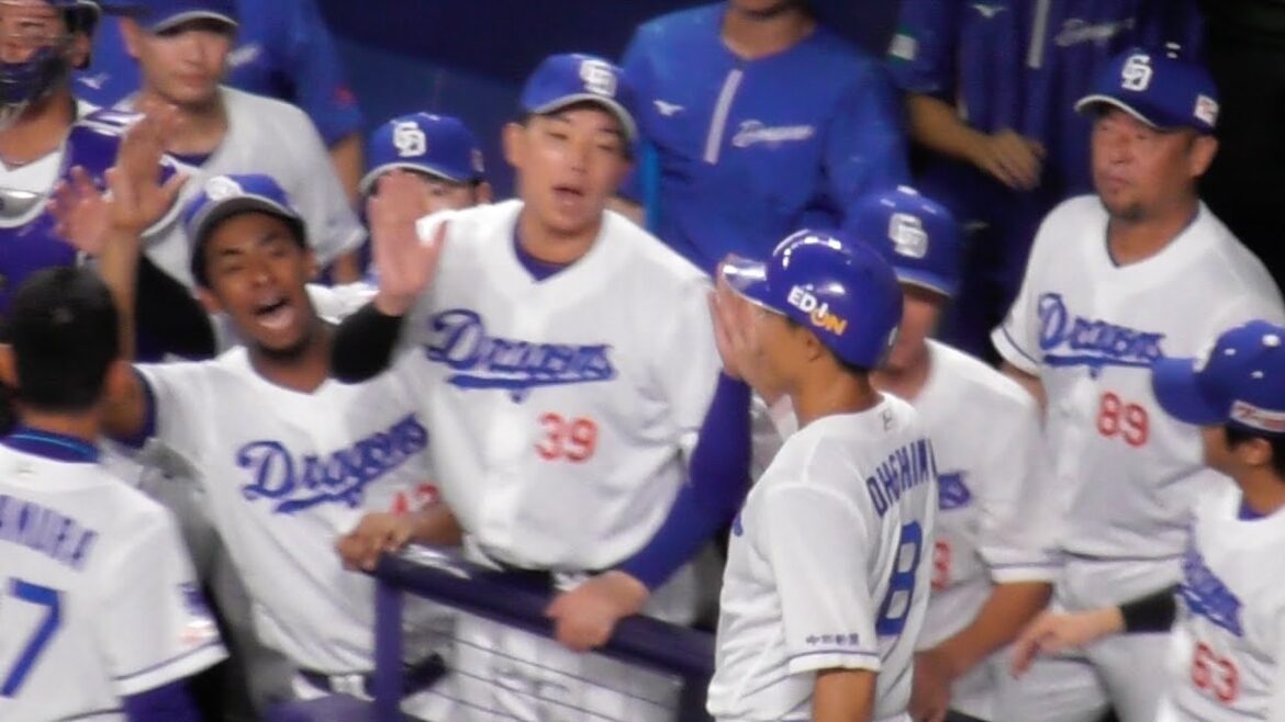 明日につながる竜の一打！大島洋平  2点差に詰め寄るタイムリーの瞬間のドラゴンズベンチ　中日ドラゴンズVS阪神タイガース　2025/09/02