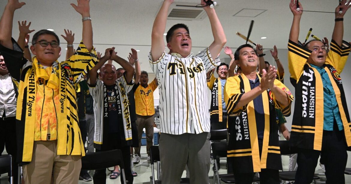 阪神優勝に　宜野座歓喜　「六甲おろし」熱唱 - 琉球新報デジタル