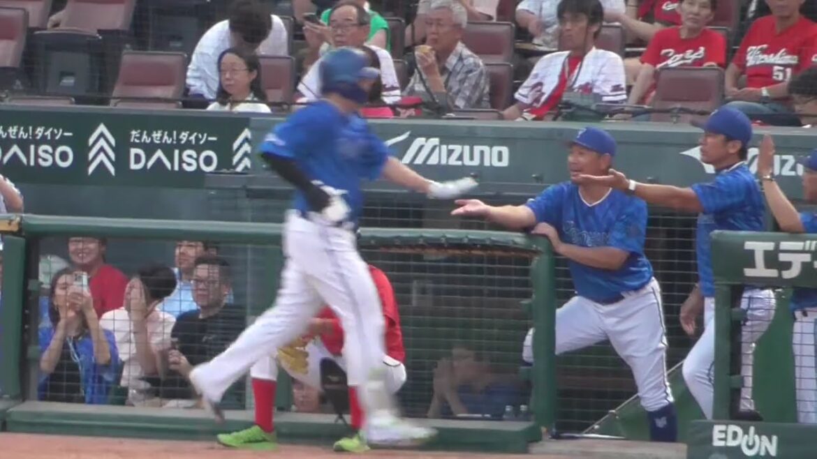 【60秒プレーシーン動画No.3】2025年9月2日 広島東洋戦・ 佐野 恵太 選手先制2ランホームラン