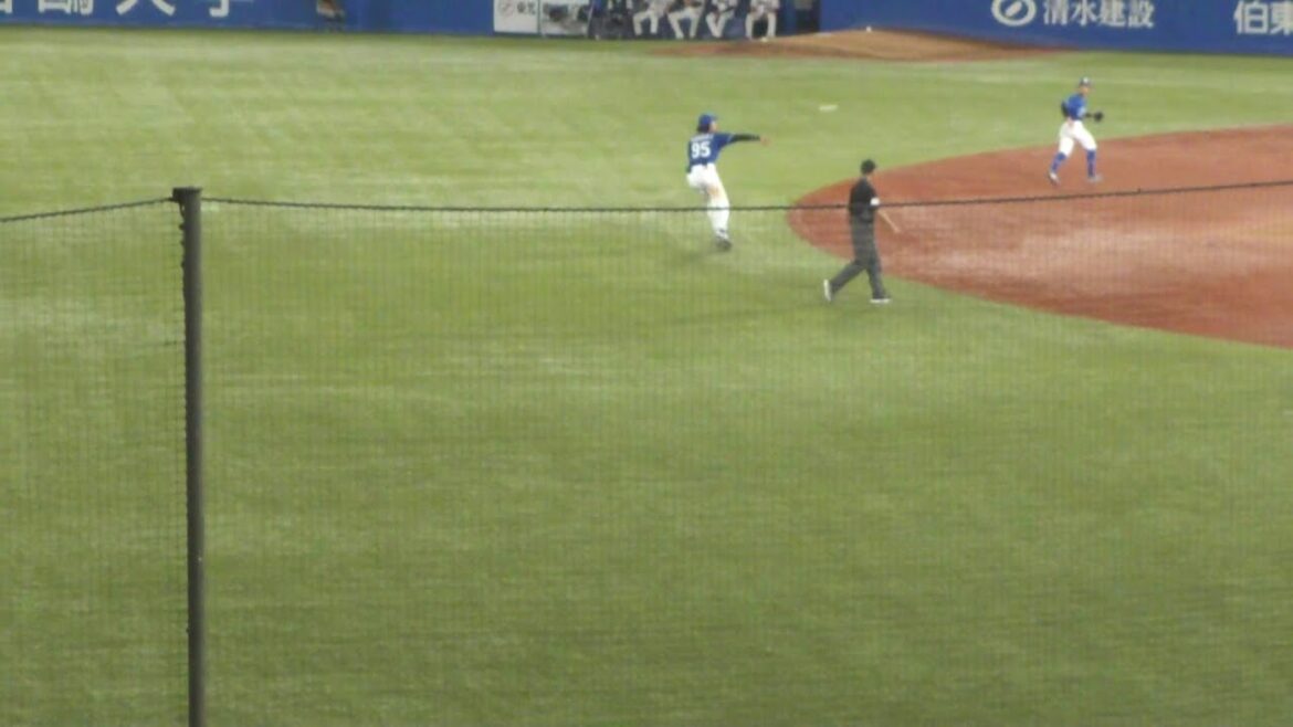中日 ロドリゲス ナイスプレー　ヤクルト vs 中日　2025年9月10日(水)　神宮球場