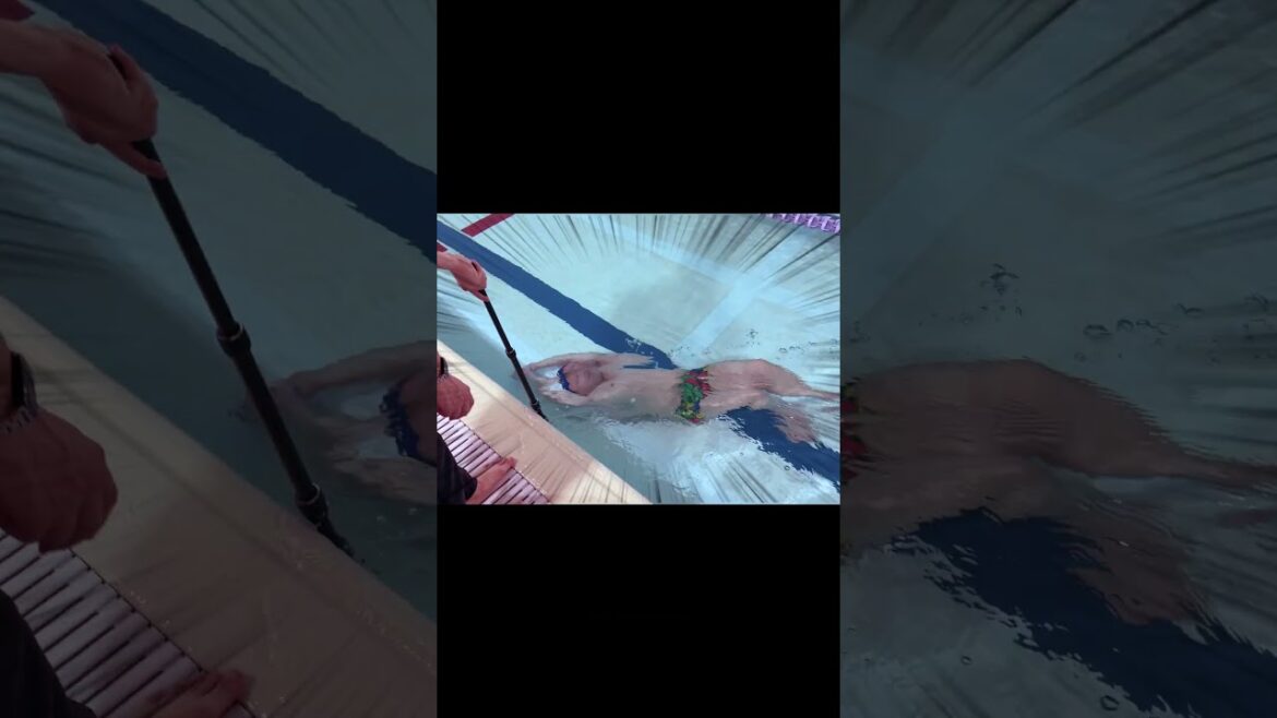 コースを逸脱してしまう鈴木コーチ! #swimming #初心者 コースを逸脱してしまう鈴木コーチ! #swimming #初心者