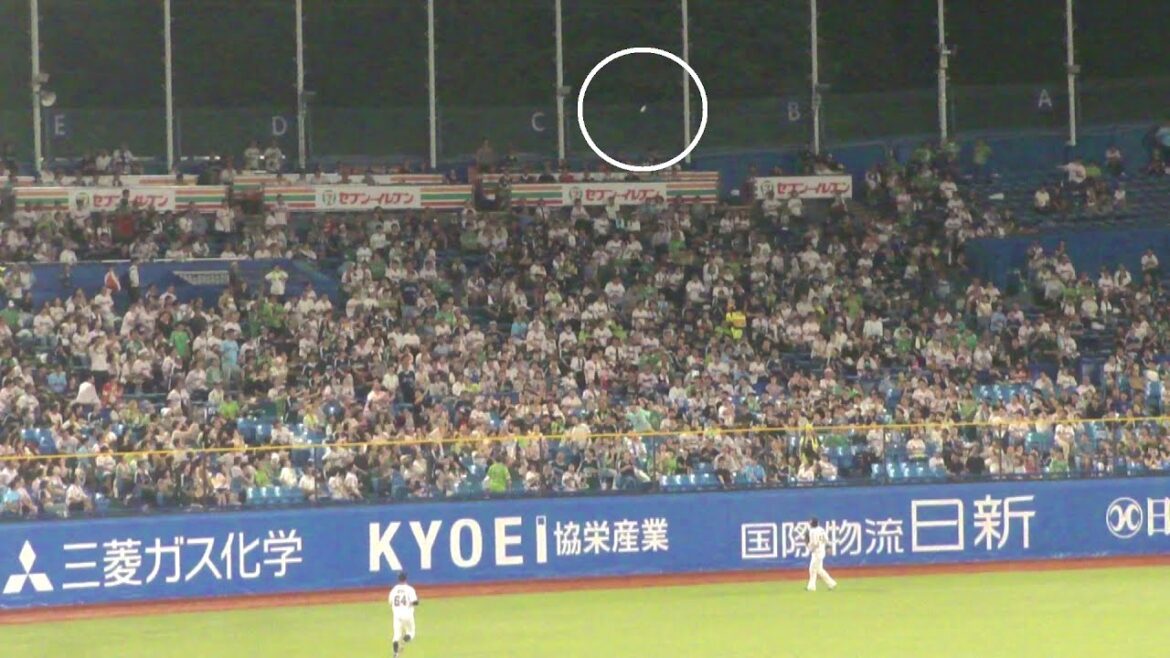 中日 岡林勇希 先制2ランホームラン 第5号　ヤクルト vs 中日　2025年9月10日(水)　神宮球場