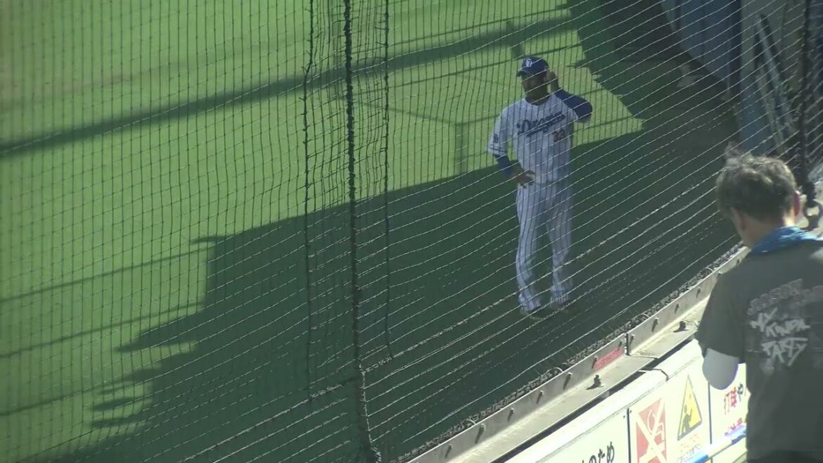 中日ドラゴンズ 祖父江大輔投手・岡田俊哉投手 サインボール投げ入れ→阪神タイガースベンチに挨拶に 2025/9/15 ナゴヤ球場