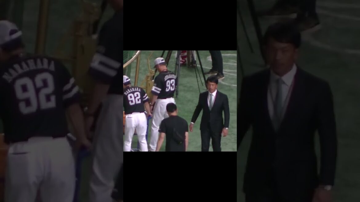 松田宣浩がグランドへ登場 小久保監督などに挨拶周り＜読売ジャイアンツ対 福岡ソフトバンクホークス2024年5月28日＞