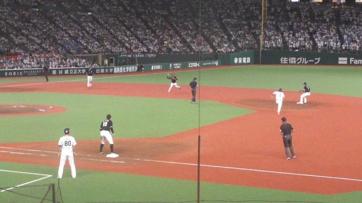 ロッテ 小川龍成のキャッチによる、643のダブルプレー　西武 vs ロッテ　2025年9月5日(金)　ベルーナドーム