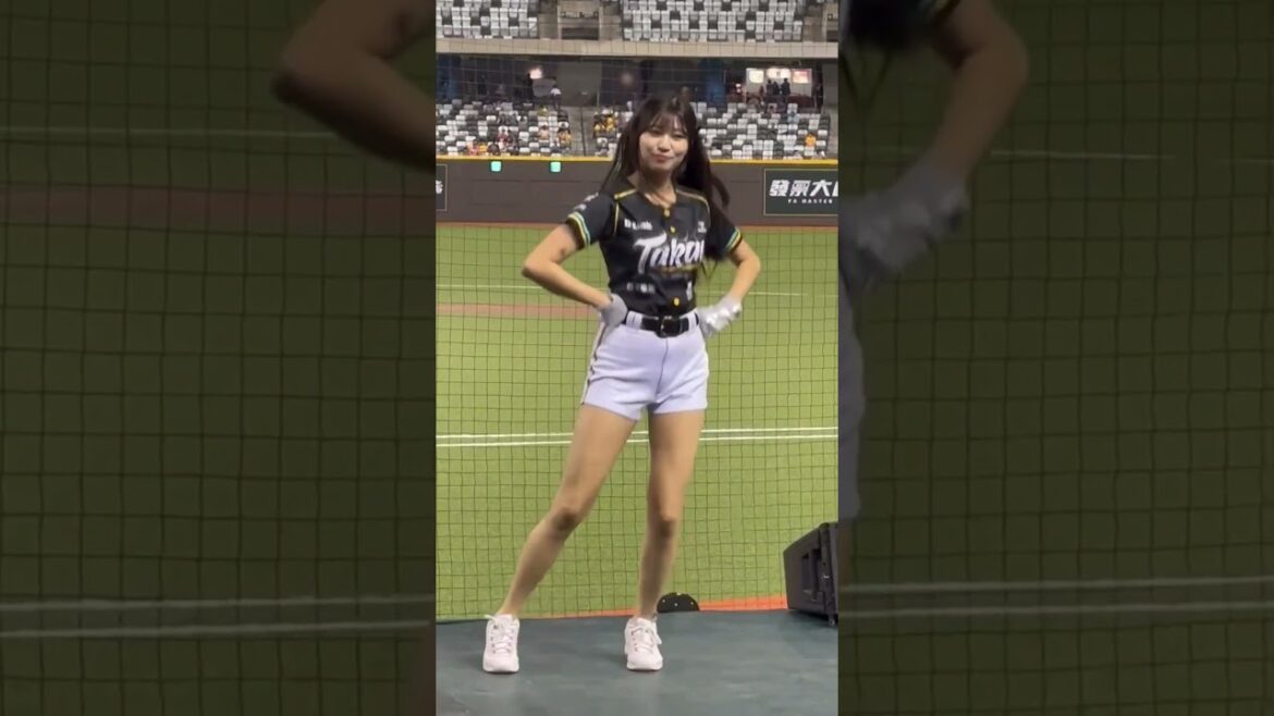 2024/08/09 筱雯 吳念庭應援 ( 台鋼雄鷹 中信兄弟 )