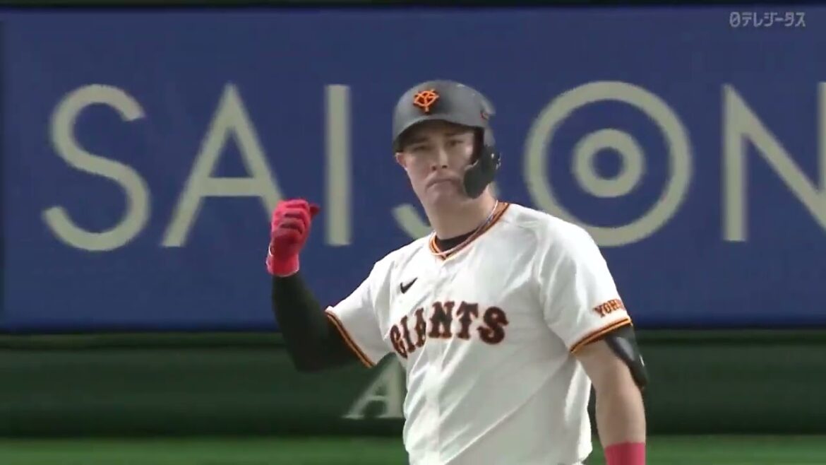 【ガッツポーズ連発】リチャード押し出し死球で勝ち越し【巨人4回】 【ガッツポーズ連発】リチャード押し出し死球で勝ち越し【巨人4回】