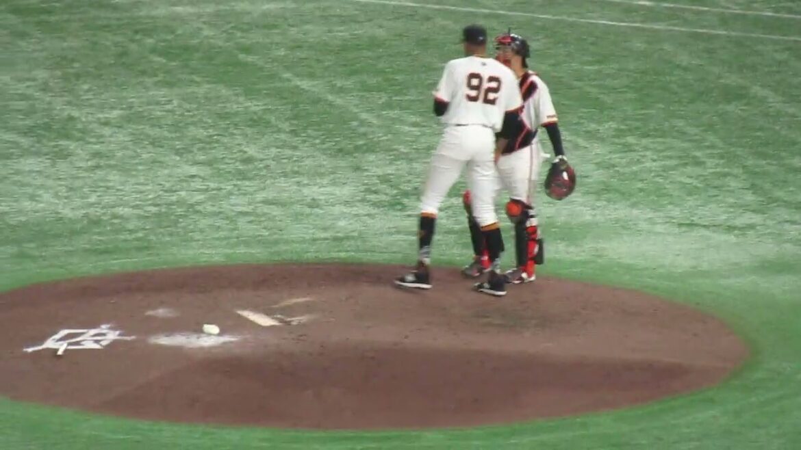 【野球選手フォーム集】巨人 マルティネスの投球フォーム（読売ジャイアンツ対 ヤクルトスワローズ 2025年8月5日）