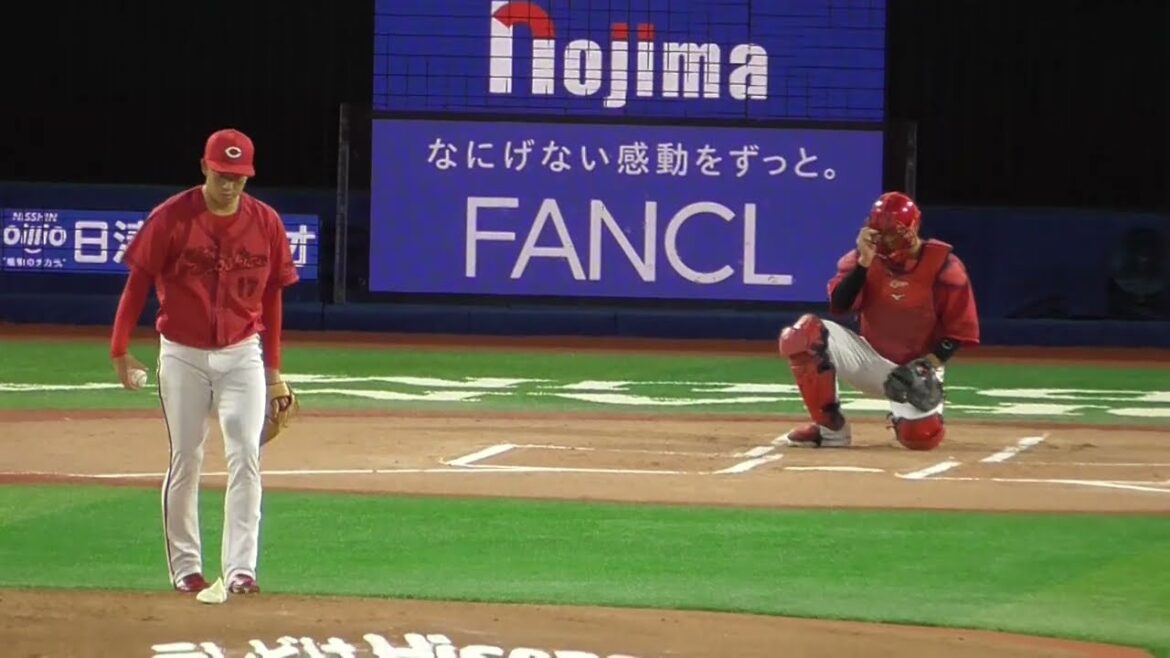 2025年9月21日 広島東洋・高橋 昂也 投手の準備投球（イニング中外）