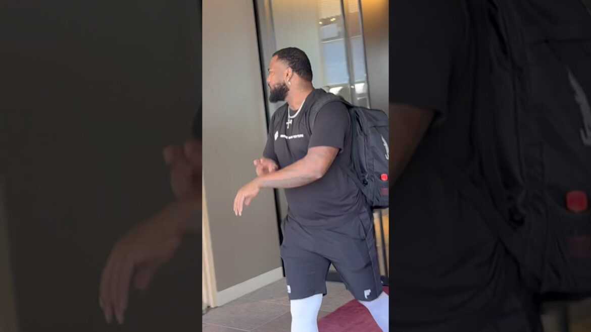 コント  「お早う」言うたやつに「めっちゃ遅い」って返すやつ