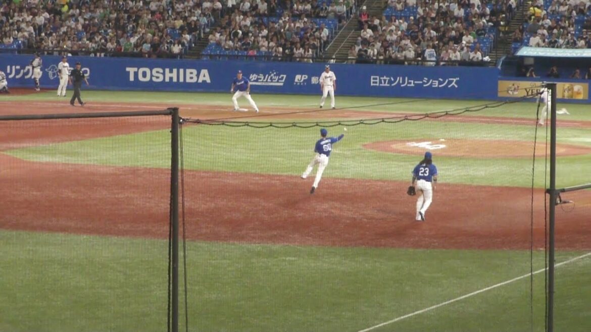 中日 山本泰寛 ナイスプレー　ヤクルト vs 中日　2025年9月10日(水)　神宮球場