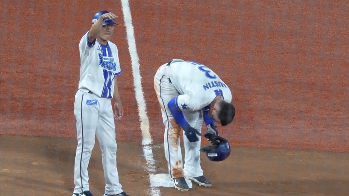 【T・A】リクエスト結果を待つ際に足を気にするオースティン…(2025.9.26/横浜スタジアム）