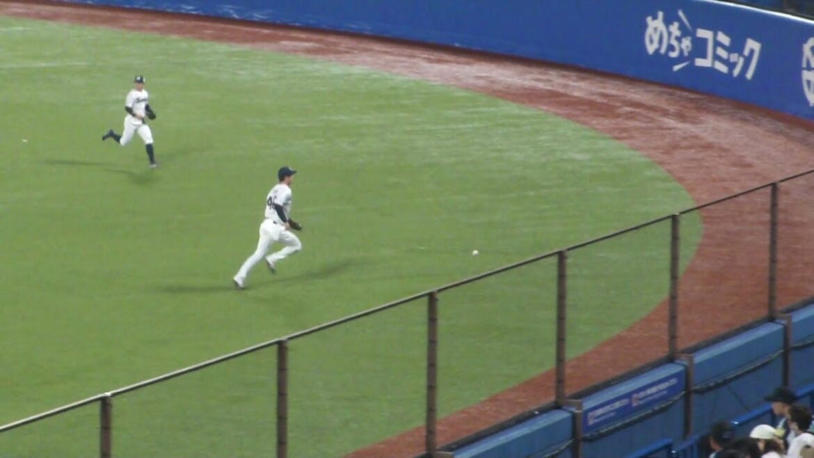 広島 大盛穂 ツーベースヒット　ヤクルト vs 広島　2025年9月27日(土)　神宮球場