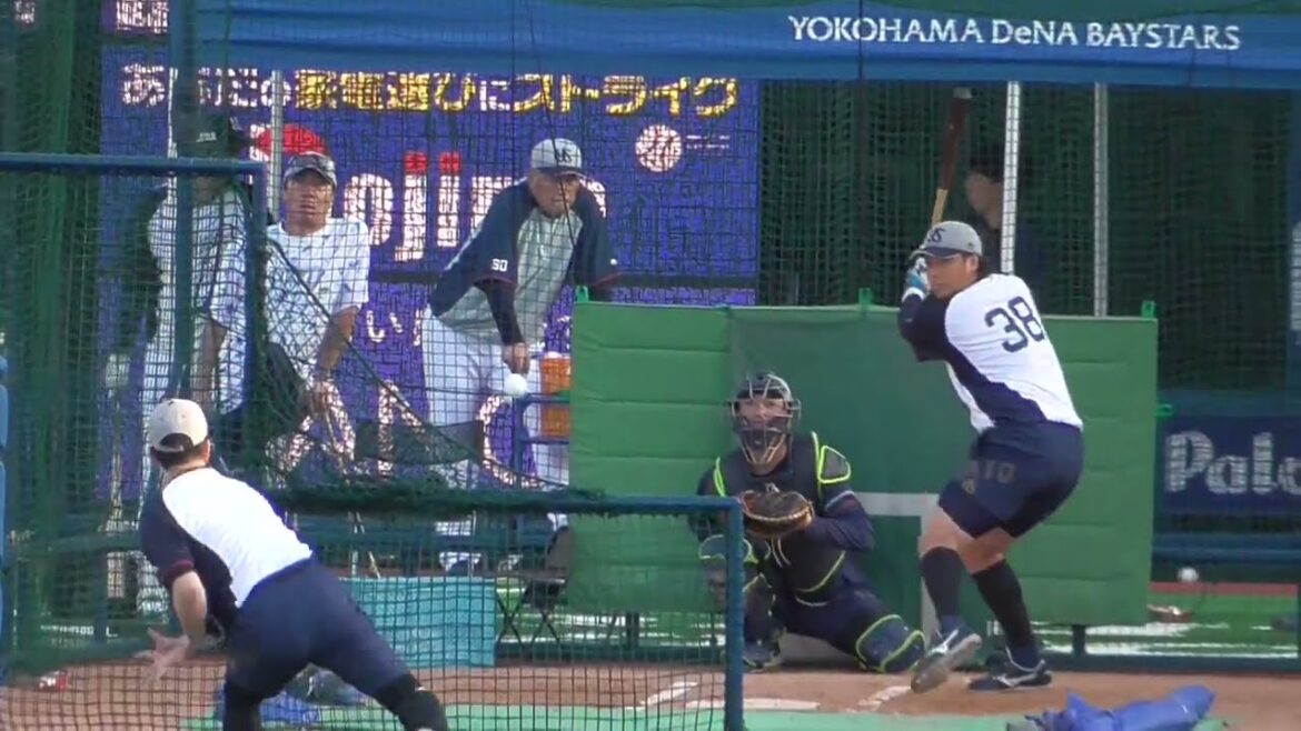 2025年9月30日 東京ヤクルト・北村 拓己 選手の試合前フリー打撃練習