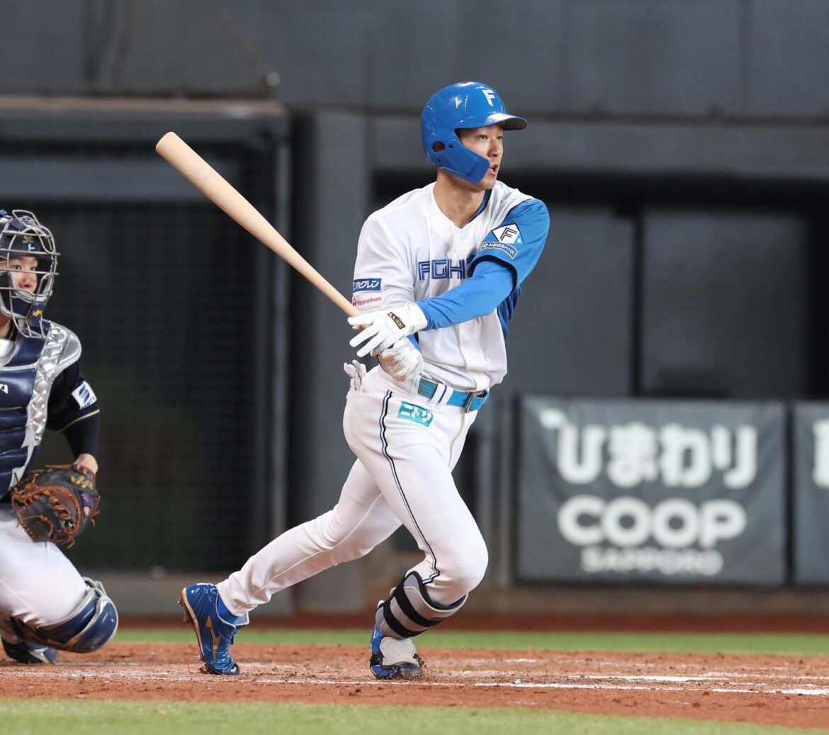 【日本ハム】石井一成が３回の守備から途中交代…Ｘ困惑「ん？ん？石井一成交代？なんで？」（日刊スポーツ） - Yahoo!ニュース - Yahoo!ニュース