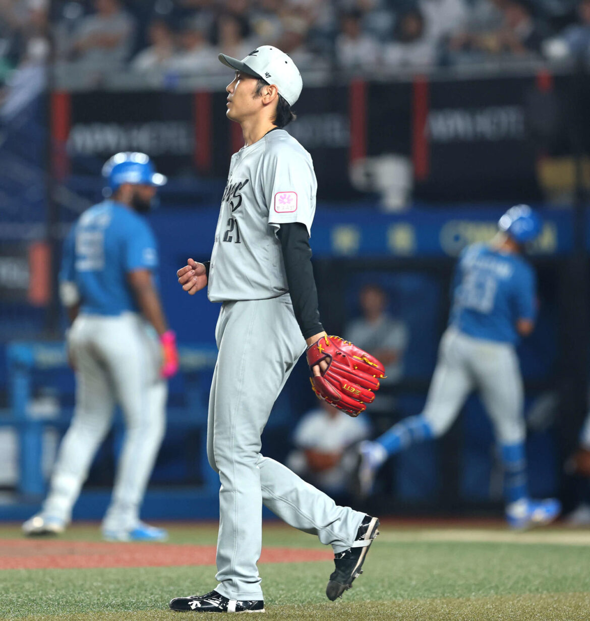 【ロッテ】日本ハムに敗戦 終盤に意地見せるも反撃及ばず 先発の石川柊太「申し訳ない…」（日刊スポーツ） - Yahoo!ニュース - Yahoo!ニュース