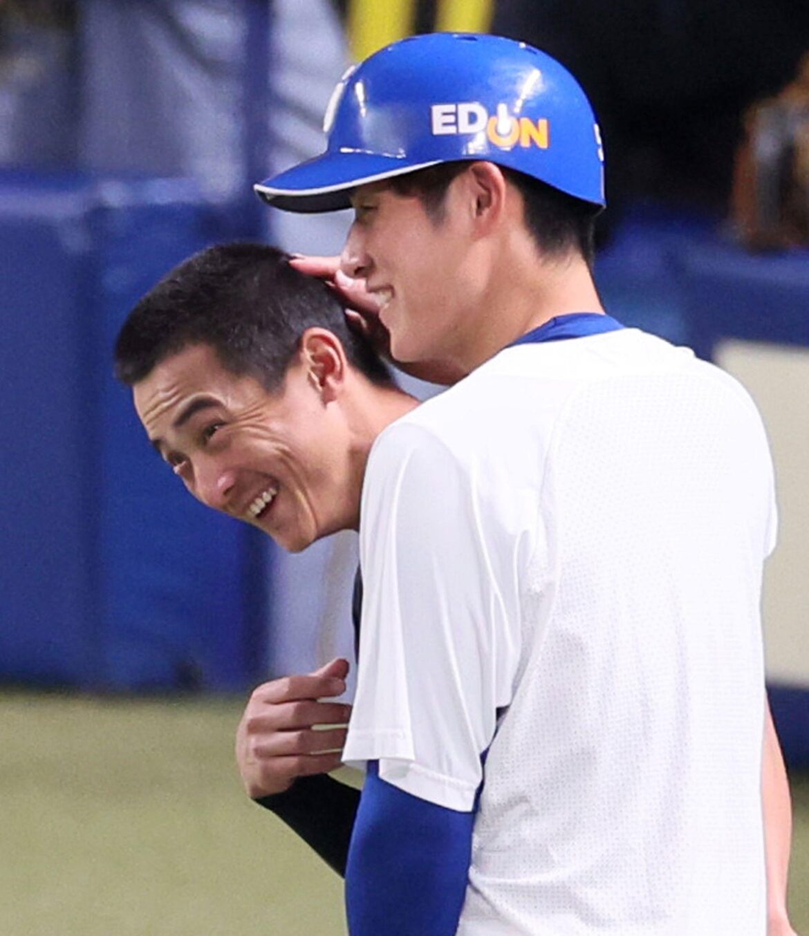 高校時代の同級生が祝福？前日にプロ１号の阪神・熊谷 中日・上林から頭なでられ満面笑み（デイリースポーツ） - Yahoo!ニュース - Yahoo!ニュース