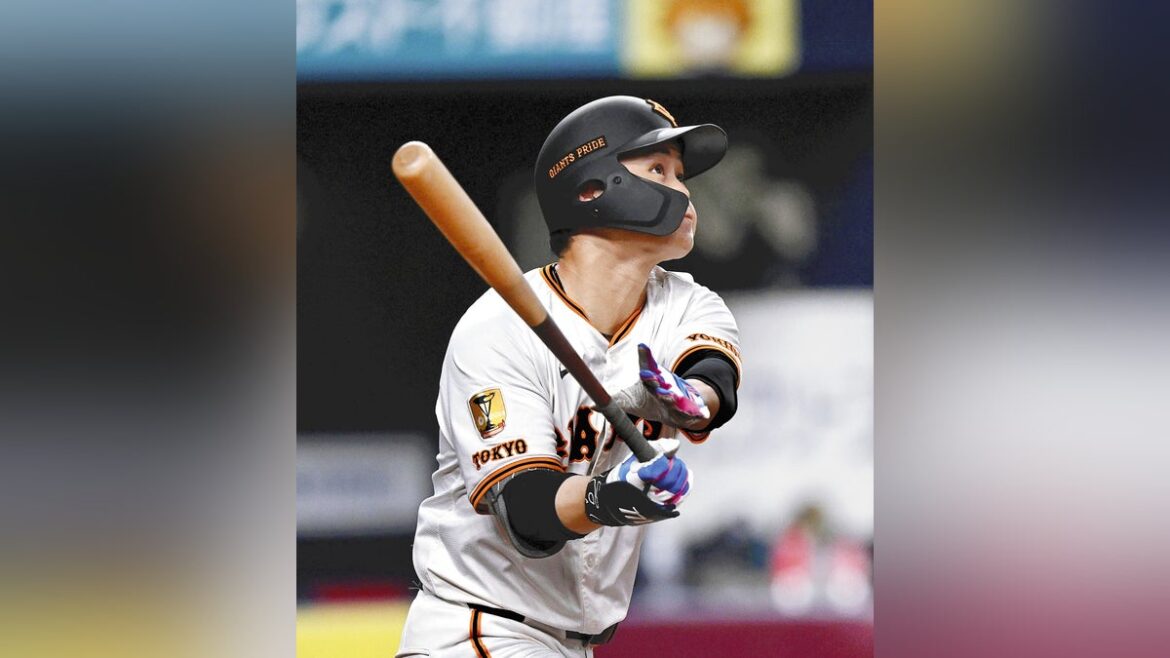 本職じゃない巨人の「ライト・中山礼都」、ドーム5階席下の壁直撃6号…「大きな当たりのゾーン待って打てた」 – 読売新聞オンライン 本職じゃない巨人の「ライト・中山礼都」、ドーム5階席下の壁直撃6号…「大きな当たりのゾーン待って打てた」 - 読売新聞オンライン