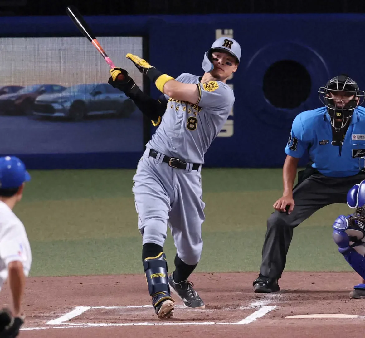 阪神・佐藤輝明　30二塁打＆30本塁打の変則的“30―30”達成！生え抜きでは75年ぶり2人目 - スポニチ Sponichi Annex 野球