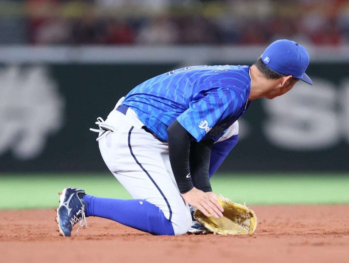 DeNA・東が好投も…京田が痛恨エラー ファンブルにトンネル…五回に2度も（サンケイスポーツ） - Yahoo!ニュース - Yahoo!ニュース