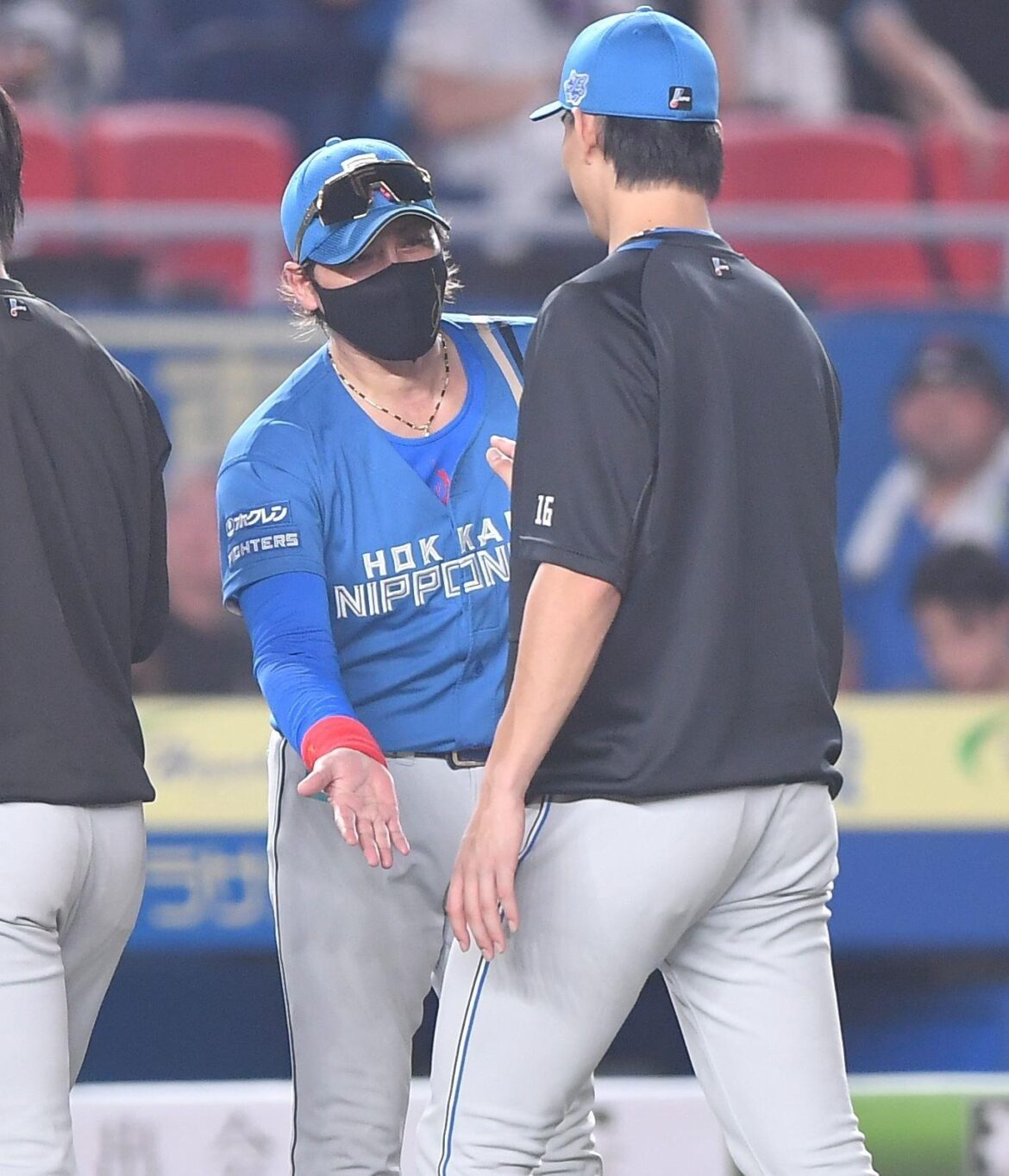 日本ハム・新庄監督 途中交代のレイエスは「上がってくる気がしなかった。ケガではない」状態を心配「今までで1番おかしい」(デイリースポーツ) – Yahoo!ニュース – Yahoo!ニュース 日本ハム・新庄監督 途中交代のレイエスは「上がってくる気がしなかった。ケガではない」状態を心配「今までで1番おかしい」(デイリースポーツ) - Yahoo!ニュース - Yahoo!ニュース