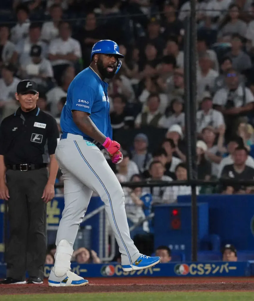 日本ハム・新庄剛志監督　主砲・レイエスを途中交代「使えば使うほどおかしくなる」 - スポニチ Sponichi Annex 野球