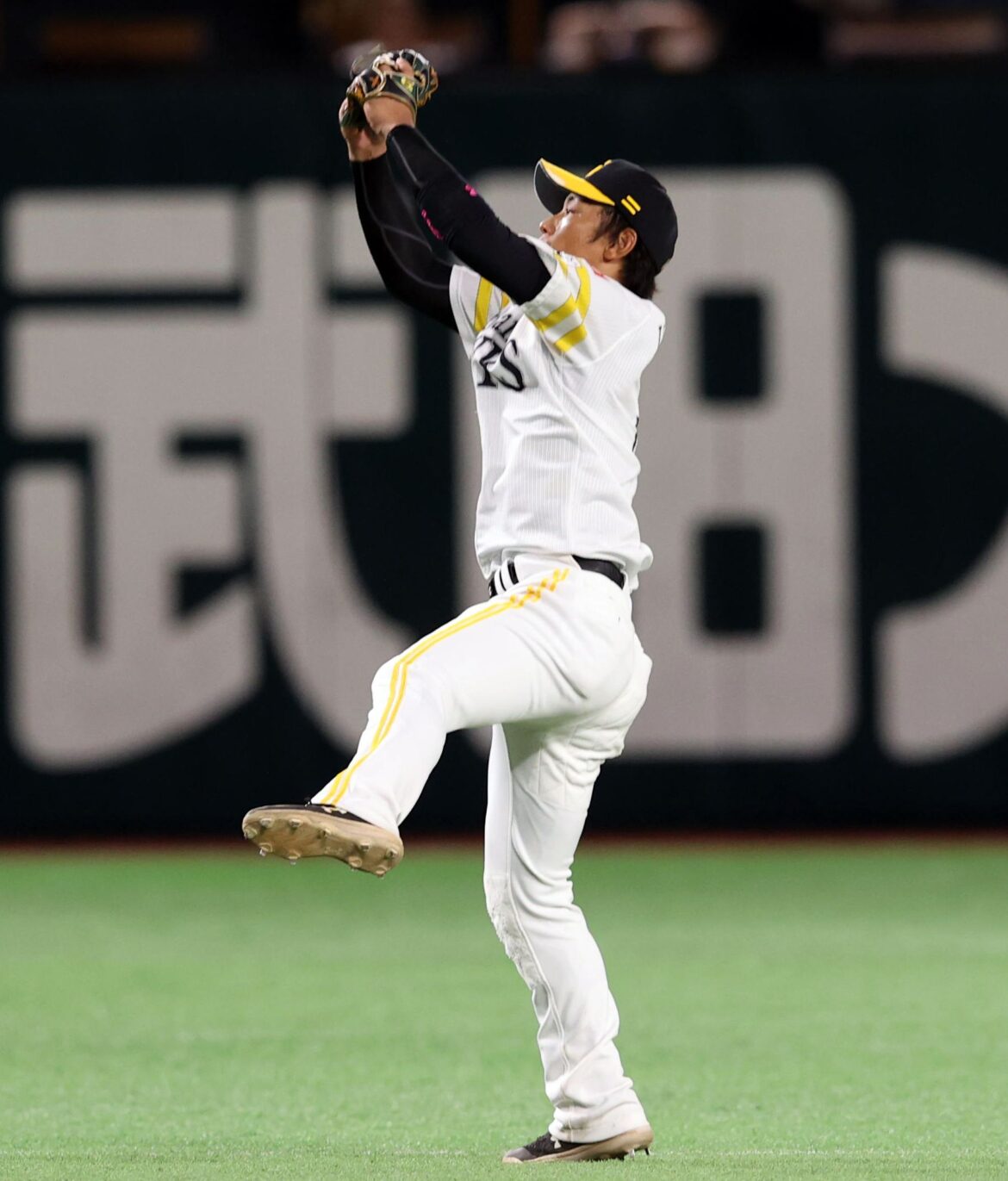 首位ソフトバンクにまたアクシデント 今宮健太が左ふくらはぎ痛で登録抹消へ 小久保監督「いちおう10日で戻ってこいと話した」（西スポWEB OTTO！） - Yahoo!ニュース - Yahoo!ニュース