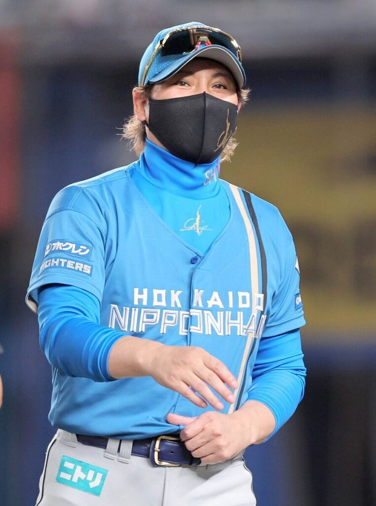 Nippon-Ham Ham Fighters Manager Tsuyoshi Shinjo Announces Starting starting line-up on Instagram Again, Unusually, as Shinkansen Trains Stop Due to Typhoon | Pacific League 新庄剛志監督