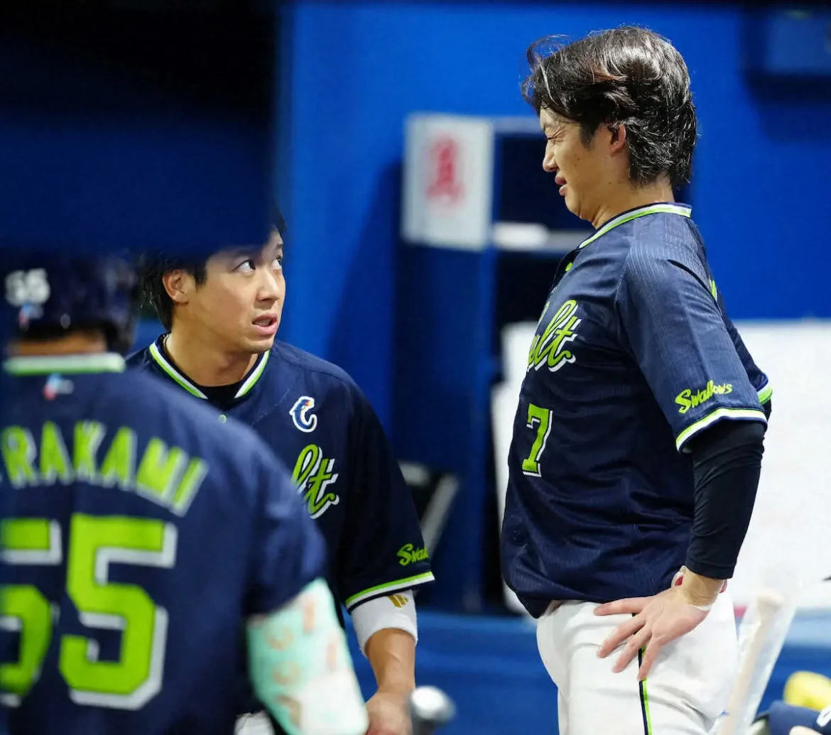 ヤクルト・高津監督「ちょっと違和感が出たので代えました」　長岡秀樹の途中交代の理由を説明 - スポニチ Sponichi Annex 野球