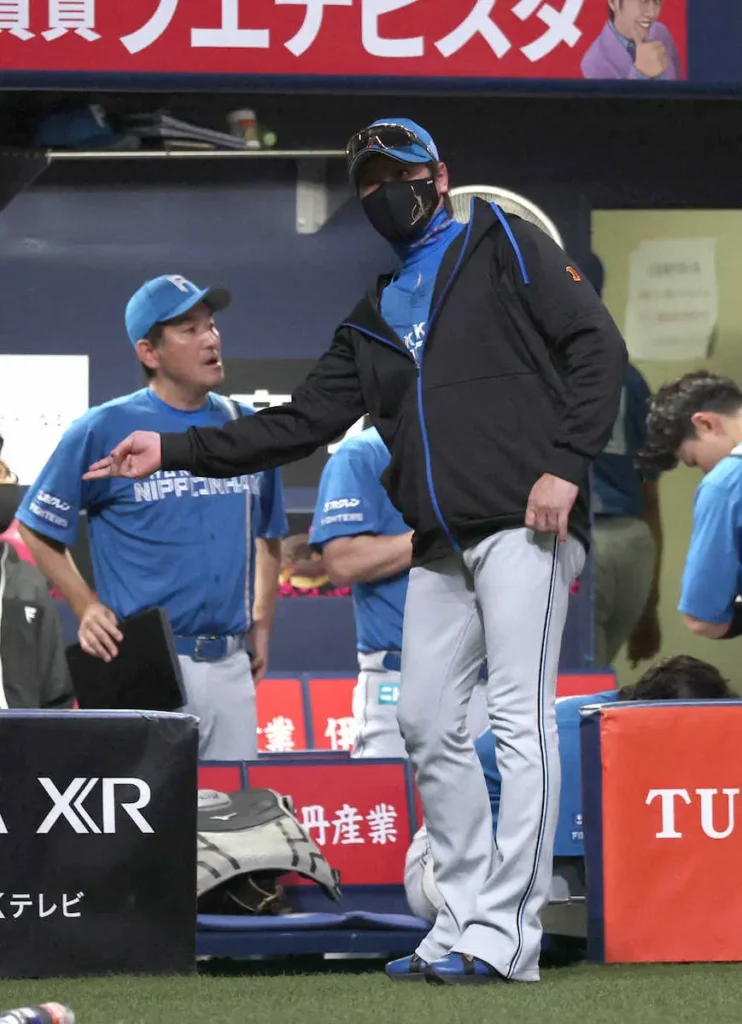 新庄日本ハム　2連敗でソフトバンクの背中が遠のく4ゲーム差…9月は黒星先行　 - スポニチ Sponichi Annex 野球