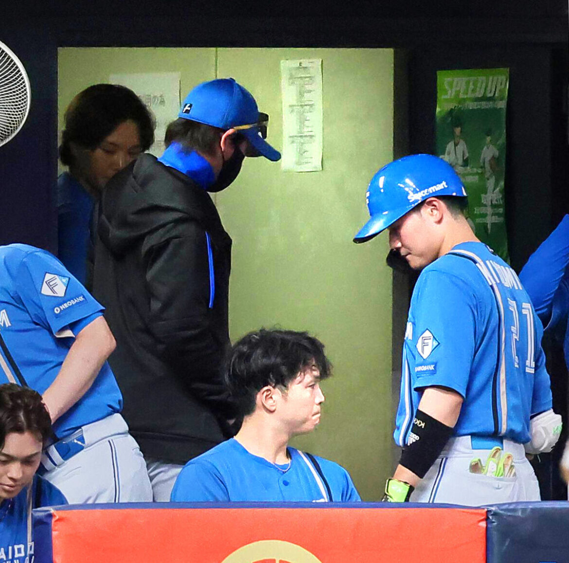 日本ハム・清宮幸太郎の走塁ミスに新庄監督イライラ「勝てるもんも勝てないね」ソフトバンクと今季最大タイの４差に（スポーツ報知） - Yahoo!ニュース - Yahoo!ニュース