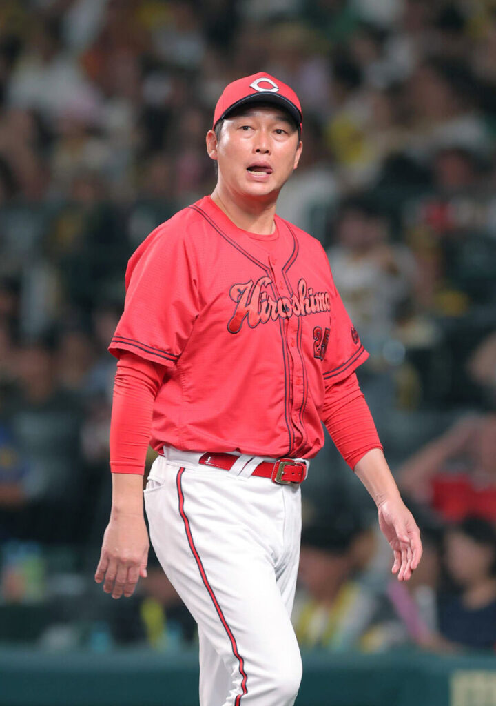 【広島】２年連続目の前で胴上げの屈辱 ４連敗で今季ワースト借金１２、ＤｅＮＡと４差に広がる（スポーツ報知） - Yahoo!ニュース - Yahoo!ニュース