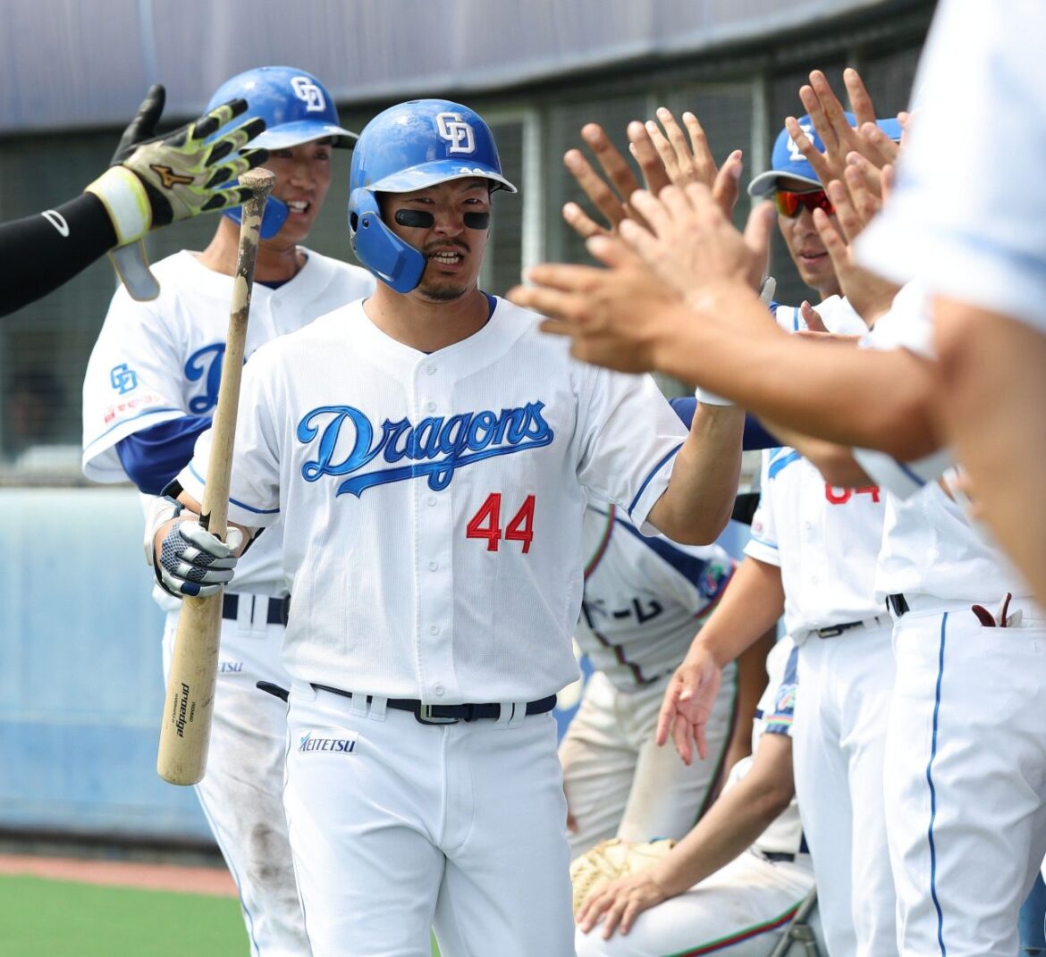 中日2軍、ソフトバンクとの首位攻防初戦は初回3点先制 福元悠真が先制打、川越誠司がスコアボード直撃2ラン(中日スポーツ) – Yahoo!ニュース – Yahoo!ニュース 中日2軍、ソフトバンクとの首位攻防初戦は初回3点先制 福元悠真が先制打、川越誠司がスコアボード直撃2ラン(中日スポーツ) - Yahoo!ニュース - Yahoo!ニュース