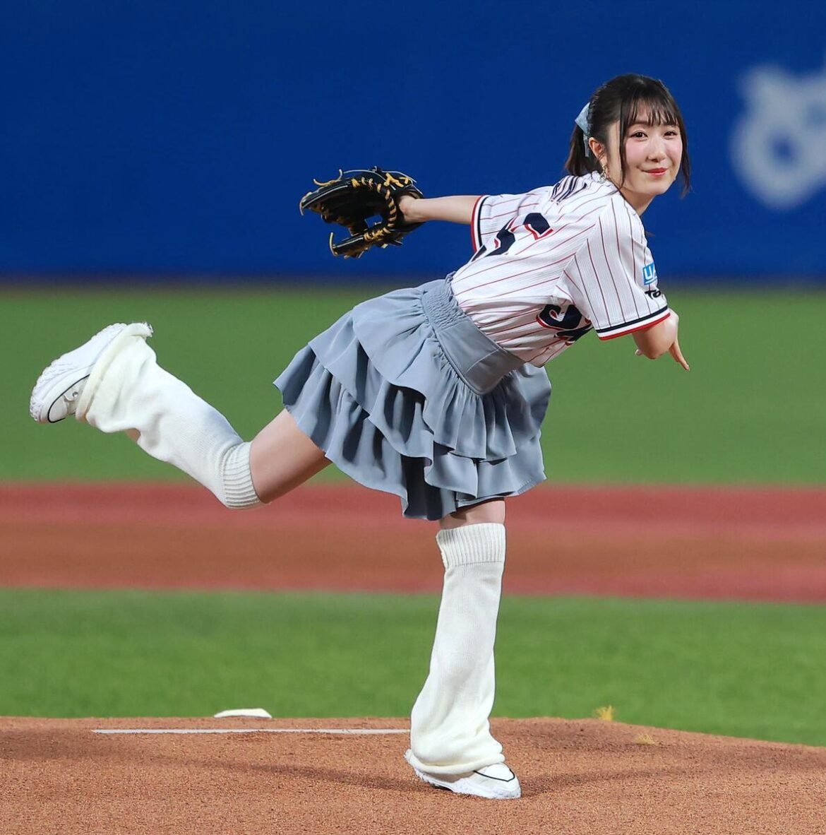 声優の日高里菜がノーバン投球を披露 ヤクルト-中日戦始球式(サンケイスポーツ) – Yahoo!ニュース – Yahoo!ニュース 声優の日高里菜がノーバン投球を披露 ヤクルト-中日戦始球式(サンケイスポーツ) - Yahoo!ニュース - Yahoo!ニュース